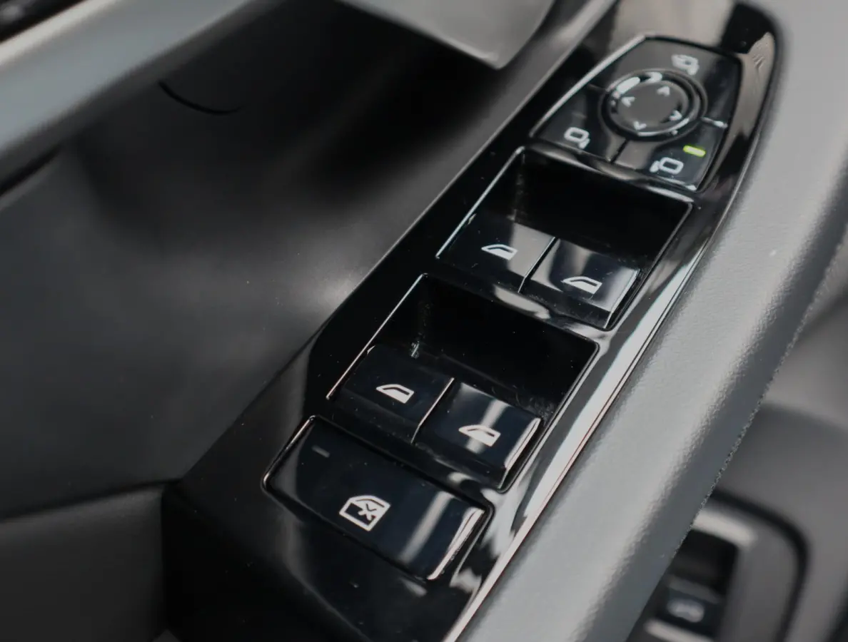 530e xDrive M Sport | Pano | Memory | Lazer | HUD | H+K | Bomvol