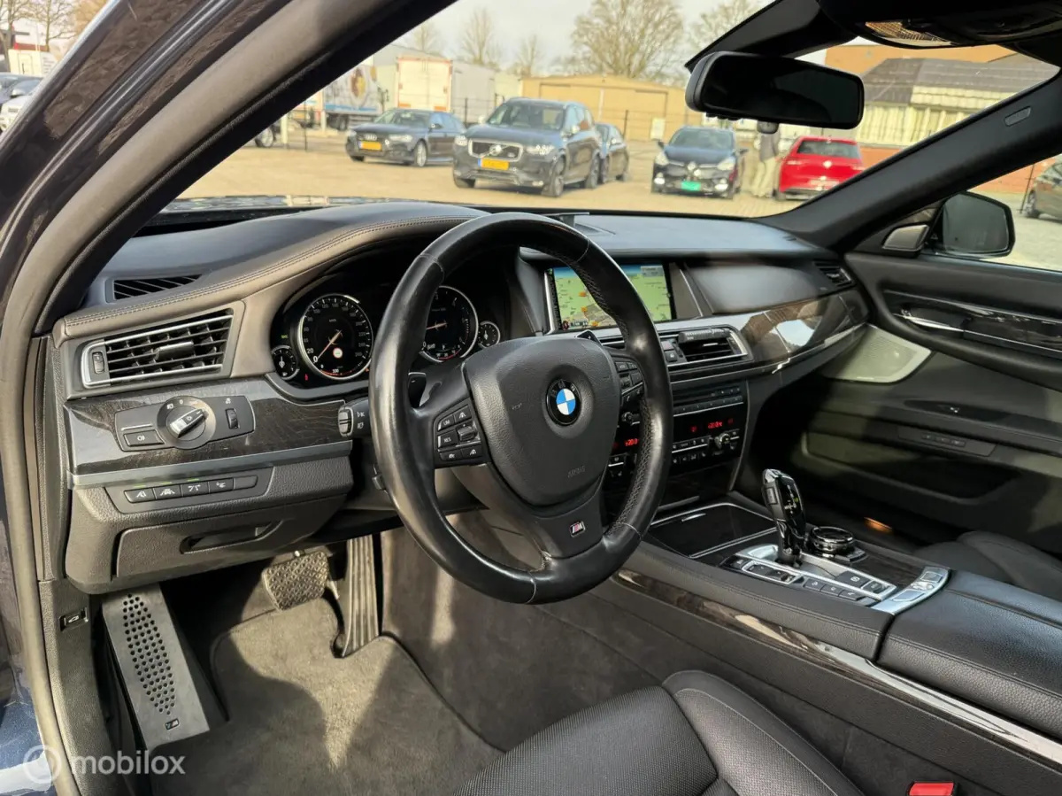 750d xDrive Individual Edition M-PAKKET