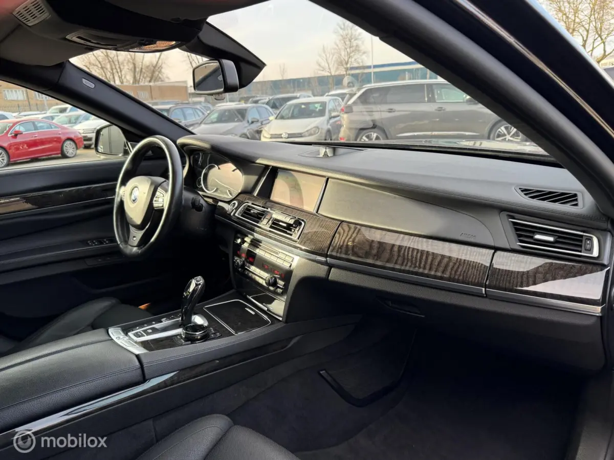 750d xDrive Individual Edition M-PAKKET