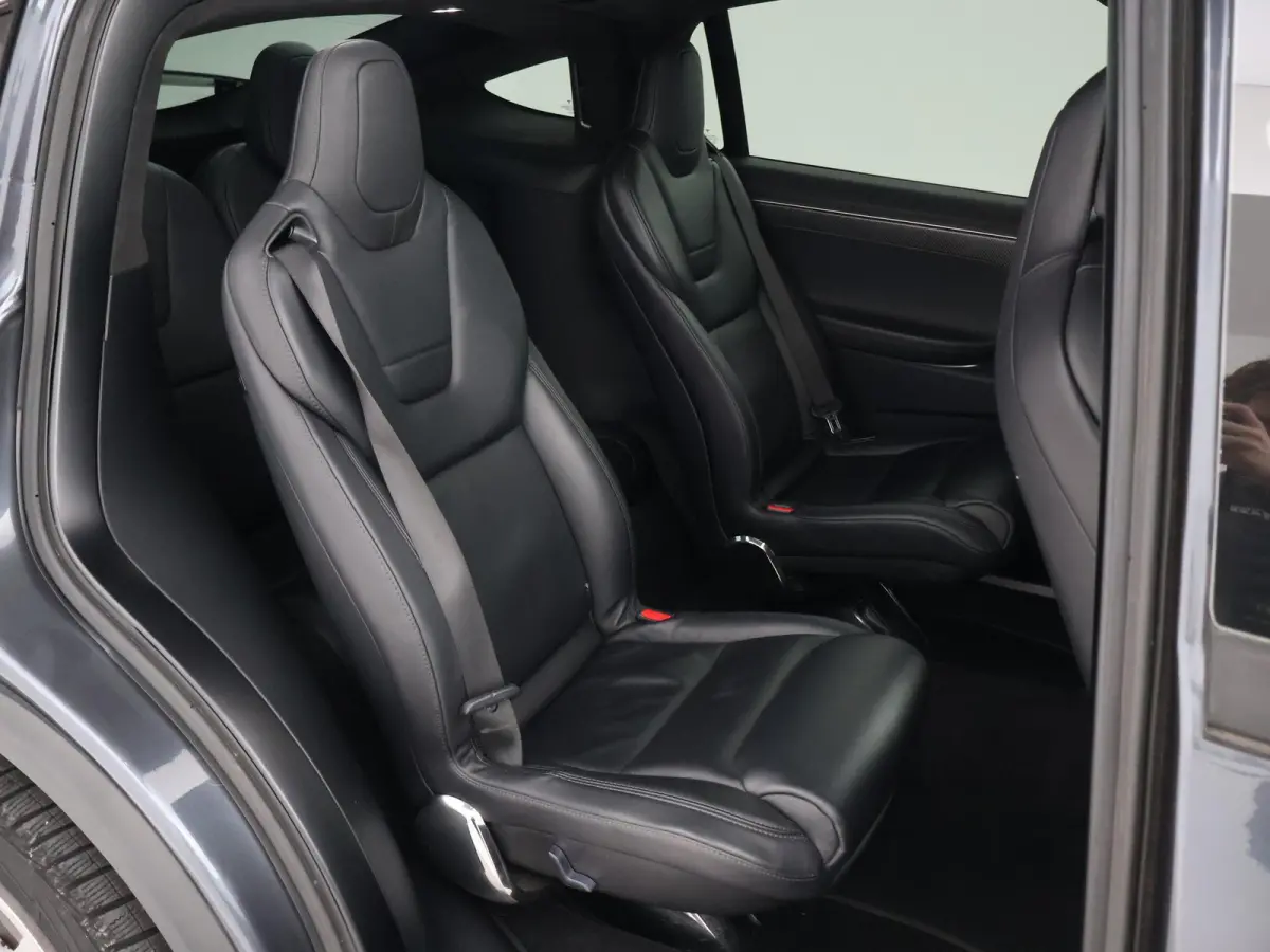 100D 6-PERS PERFORMANCE *RDW NWPRIJS €173.500* 612 PK | LUDICROUS SPEED | TREKHAAK 2250 KG! | CARBON AFWERKING