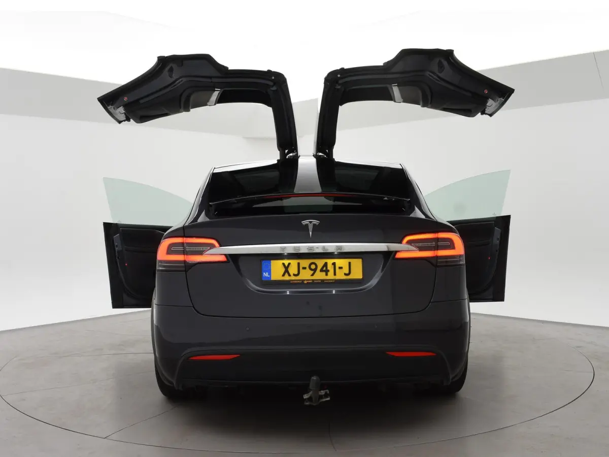 100D 6-PERS PERFORMANCE *RDW NWPRIJS €173.500* 612 PK | LUDICROUS SPEED | TREKHAAK 2250 KG! | CARBON AFWERKING
