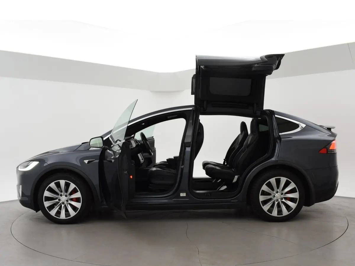 100D 6-PERS PERFORMANCE *RDW NWPRIJS €173.500* 612 PK | LUDICROUS SPEED | TREKHAAK 2250 KG! | CARBON AFWERKING