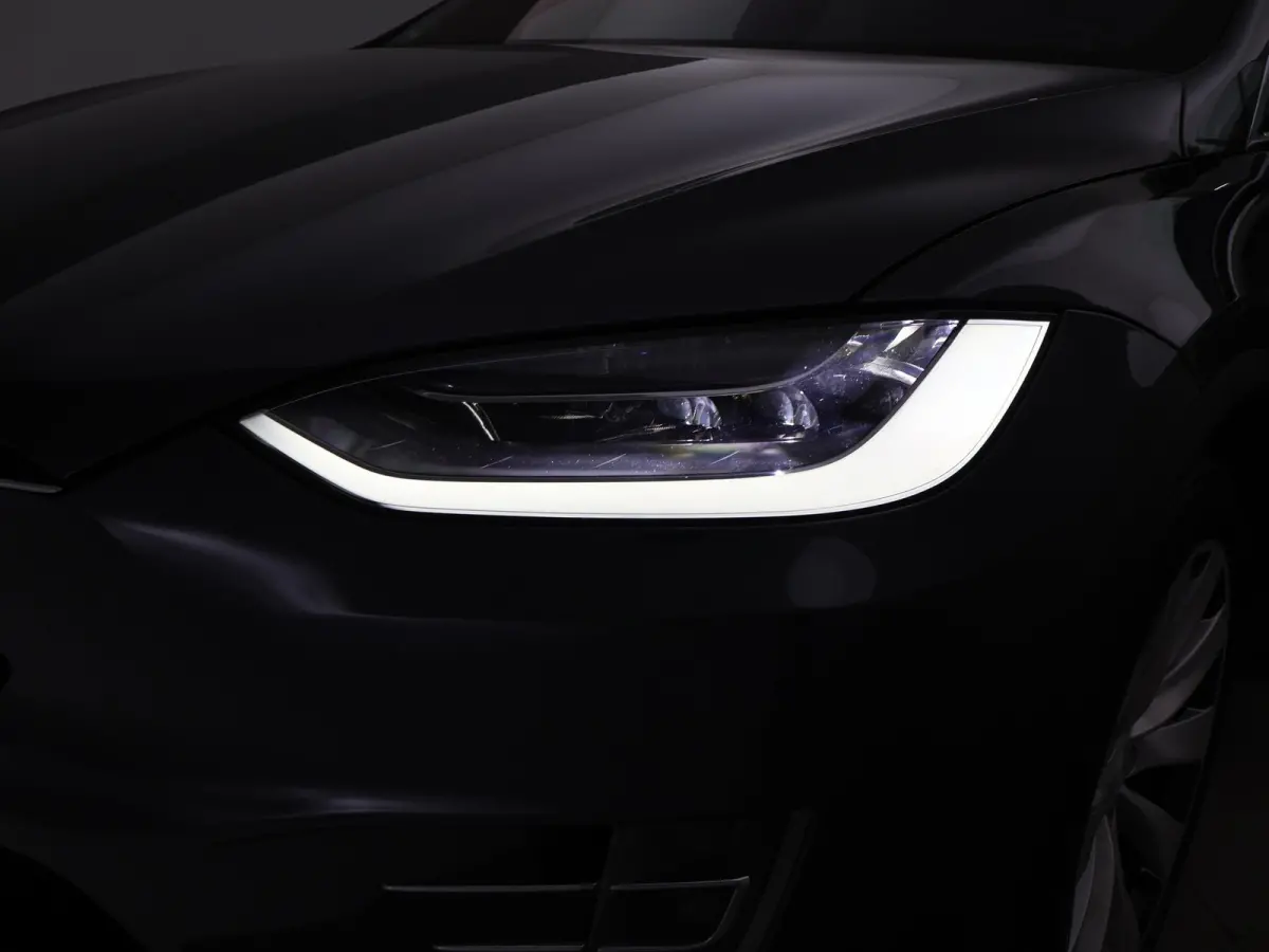 100D 6-PERS PERFORMANCE *RDW NWPRIJS €173.500* 612 PK | LUDICROUS SPEED | TREKHAAK 2250 KG! | CARBON AFWERKING