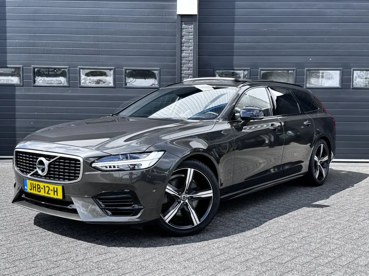 2.0 T8 AWD R-Design 391PK | Pano | H&K Audio | Head Up | Memory | €31.900,- Incl. BTW.