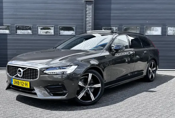 2.0 T8 AWD R-Design 391PK | Pano | H&K Audio | Head Up | Memory | €31.900,- Incl. BTW.