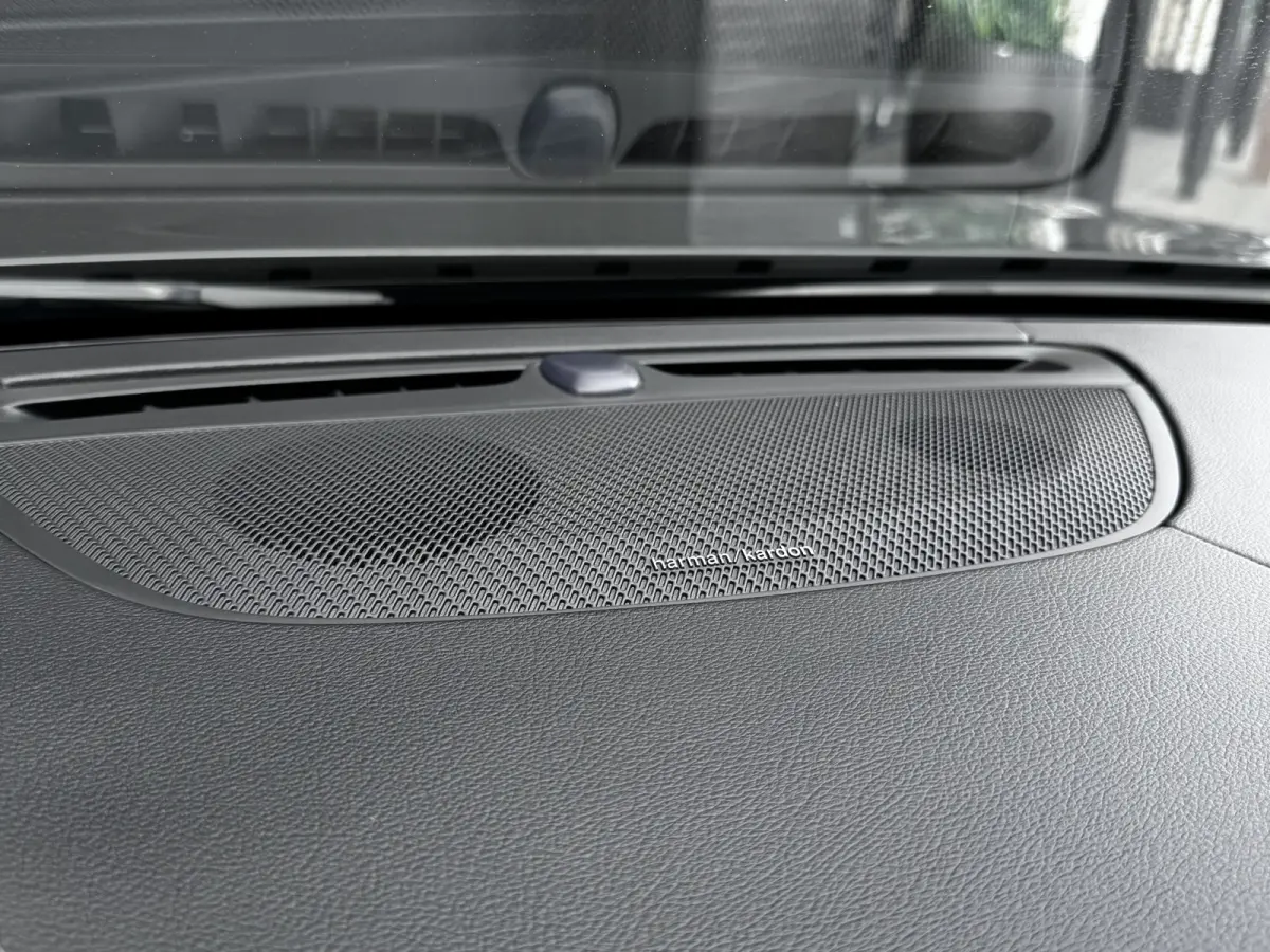 2.0 T8 AWD R-Design 391PK | Pano | H&K Audio | Head Up | Memory | €31.900,- Incl. BTW.