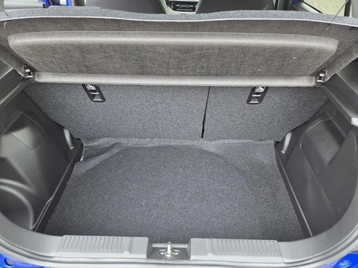 1.2 Smart Hybrid Style CVT Automaat | Uit voorraad leverbaar | 1068 | €2.200,- voordeel | Adapt. Cruise | Camera | Stoelverwarming | 16'' | Dodehoek | Carplay/Android Auto | Inklapbare spi