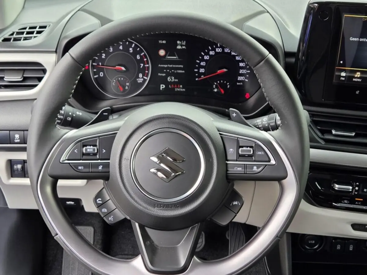 1.2 Smart Hybrid Style CVT Automaat | Uit voorraad leverbaar | 1068 | €2.200,- voordeel | Adapt. Cruise | Camera | Stoelverwarming | 16'' | Dodehoek | Carplay/Android Auto | Inklapbare spi