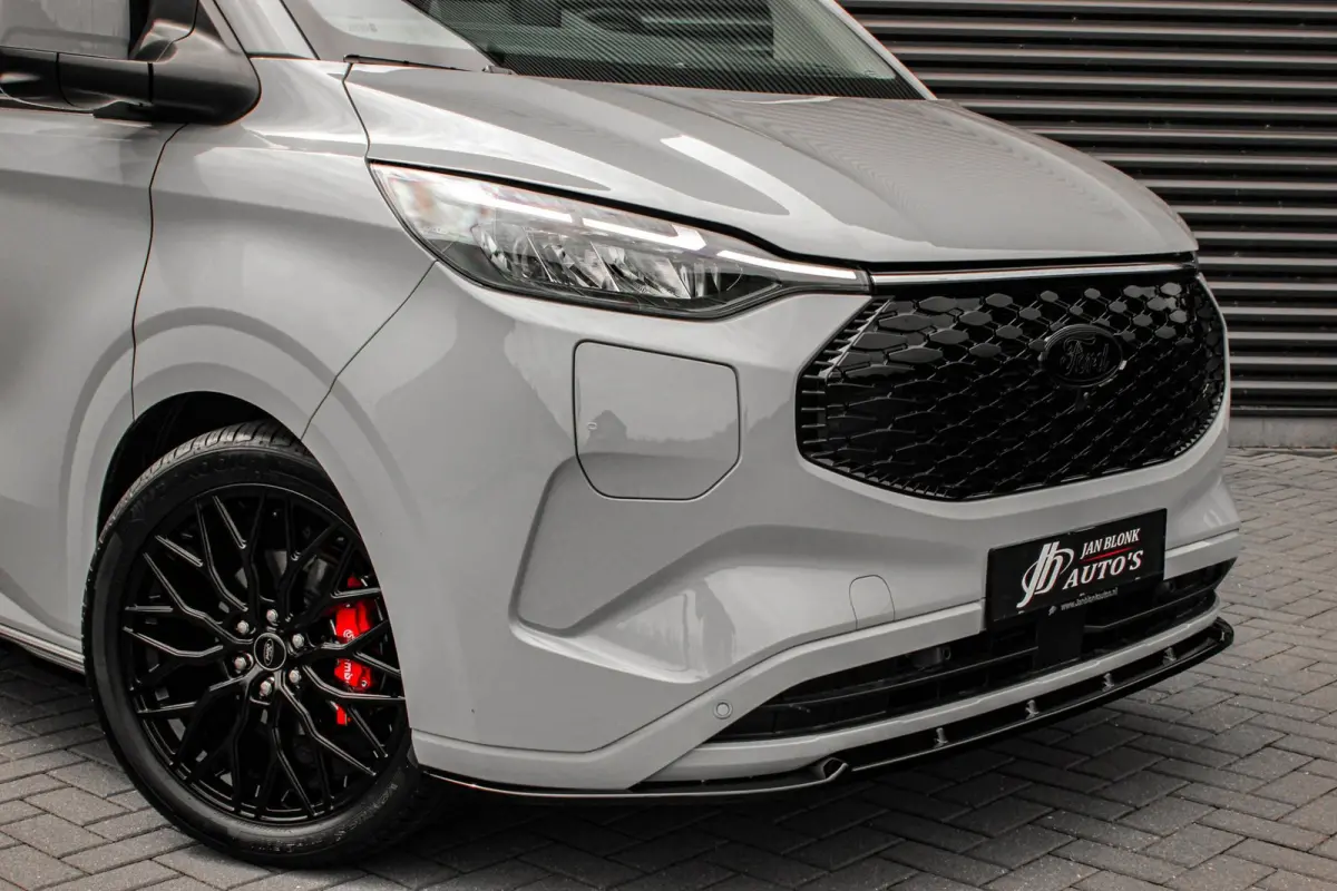 Cust. 340 L2H1 Limited 71kWh 218PK / JB- EDITON / CAMERA / 370KM RANGE / APPLE CARPLAY /DRIVERS- PACK /FULL OPTION