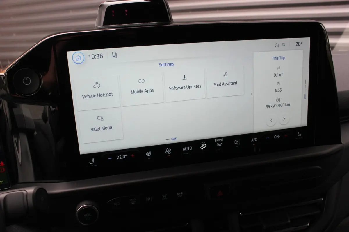 Cust. 340 L2H1 Limited 71kWh 218PK / JB- EDITON / CAMERA / 370KM RANGE / APPLE CARPLAY /DRIVERS- PACK /FULL OPTION