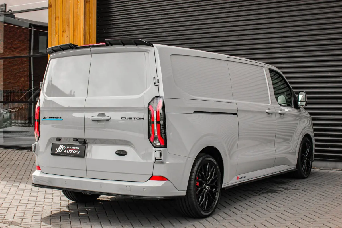 Cust. 340 L2H1 Limited 71kWh 218PK / JB- EDITON / CAMERA / 370KM RANGE / APPLE CARPLAY /DRIVERS- PACK /FULL OPTION