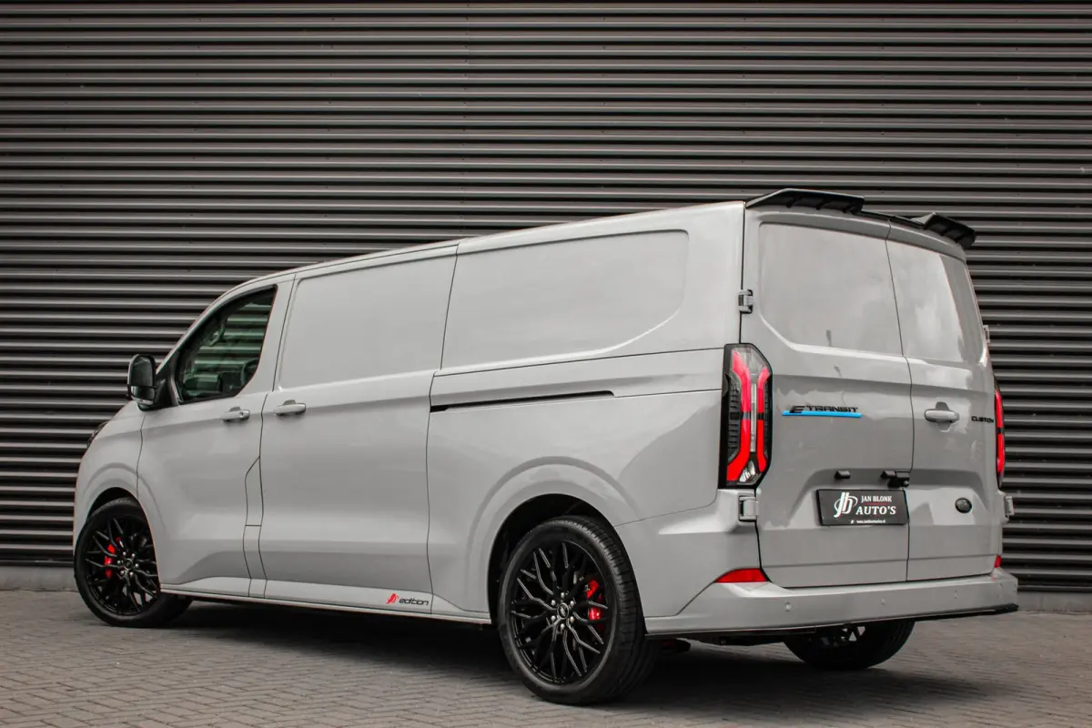 Cust. 340 L2H1 Limited 71kWh 218PK / JB- EDITON / CAMERA / 370KM RANGE / APPLE CARPLAY /DRIVERS- PACK /FULL OPTION