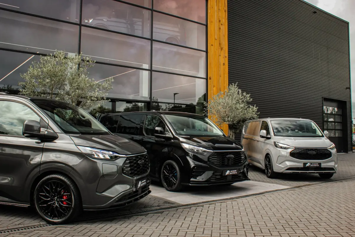Cust. 340 L2H1 Limited 71kWh 218PK / JB- EDITON / CAMERA / 370KM RANGE / APPLE CARPLAY /DRIVERS- PACK /FULL OPTION