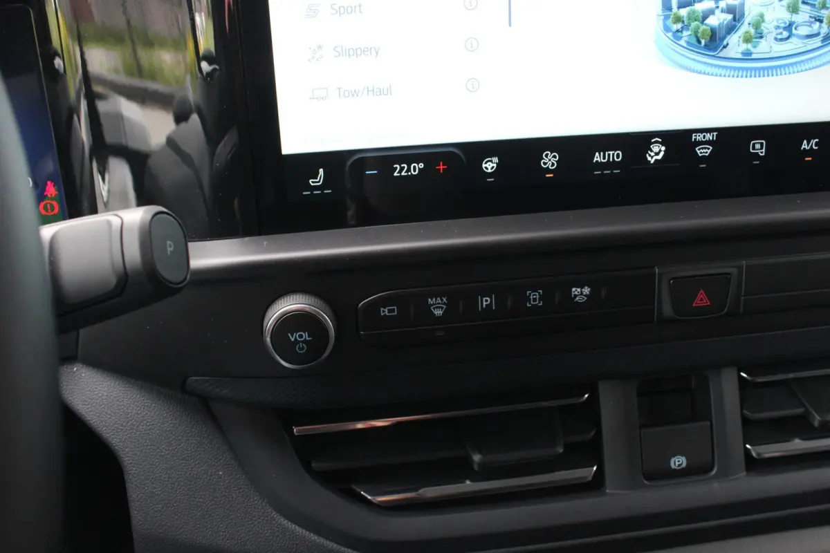 Cust. 340 L2H1 Limited 71kWh 218PK / JB- EDITON / CAMERA / 370KM RANGE / APPLE CARPLAY /DRIVERS- PACK /FULL OPTION
