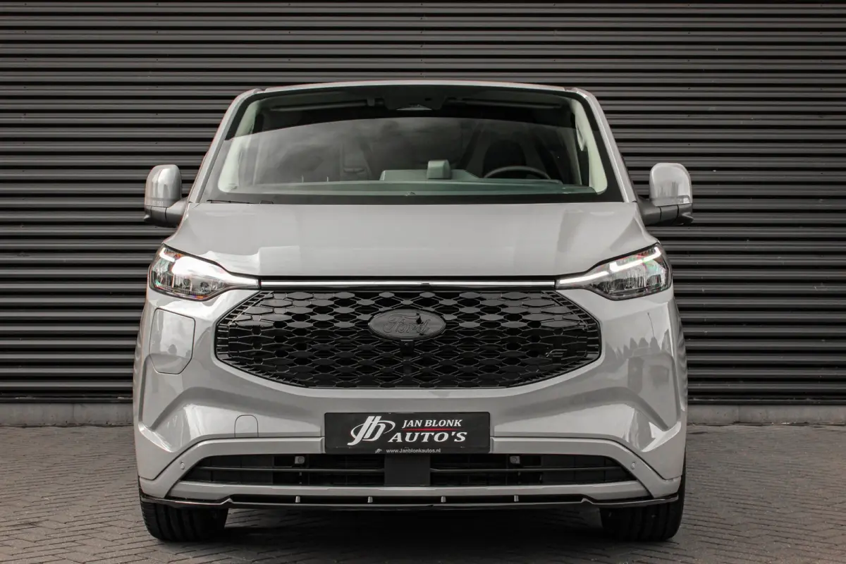 Cust. 340 L2H1 Limited 71kWh 218PK / JB- EDITON / CAMERA / 370KM RANGE / APPLE CARPLAY /DRIVERS- PACK /FULL OPTION