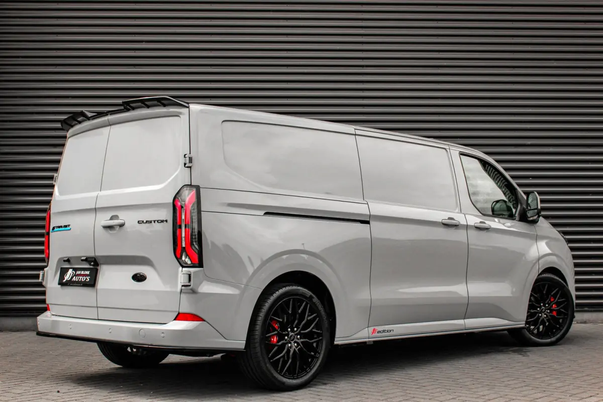 Cust. 340 L2H1 Limited 71kWh 218PK / JB- EDITON / CAMERA / 370KM RANGE / APPLE CARPLAY /DRIVERS- PACK /FULL OPTION