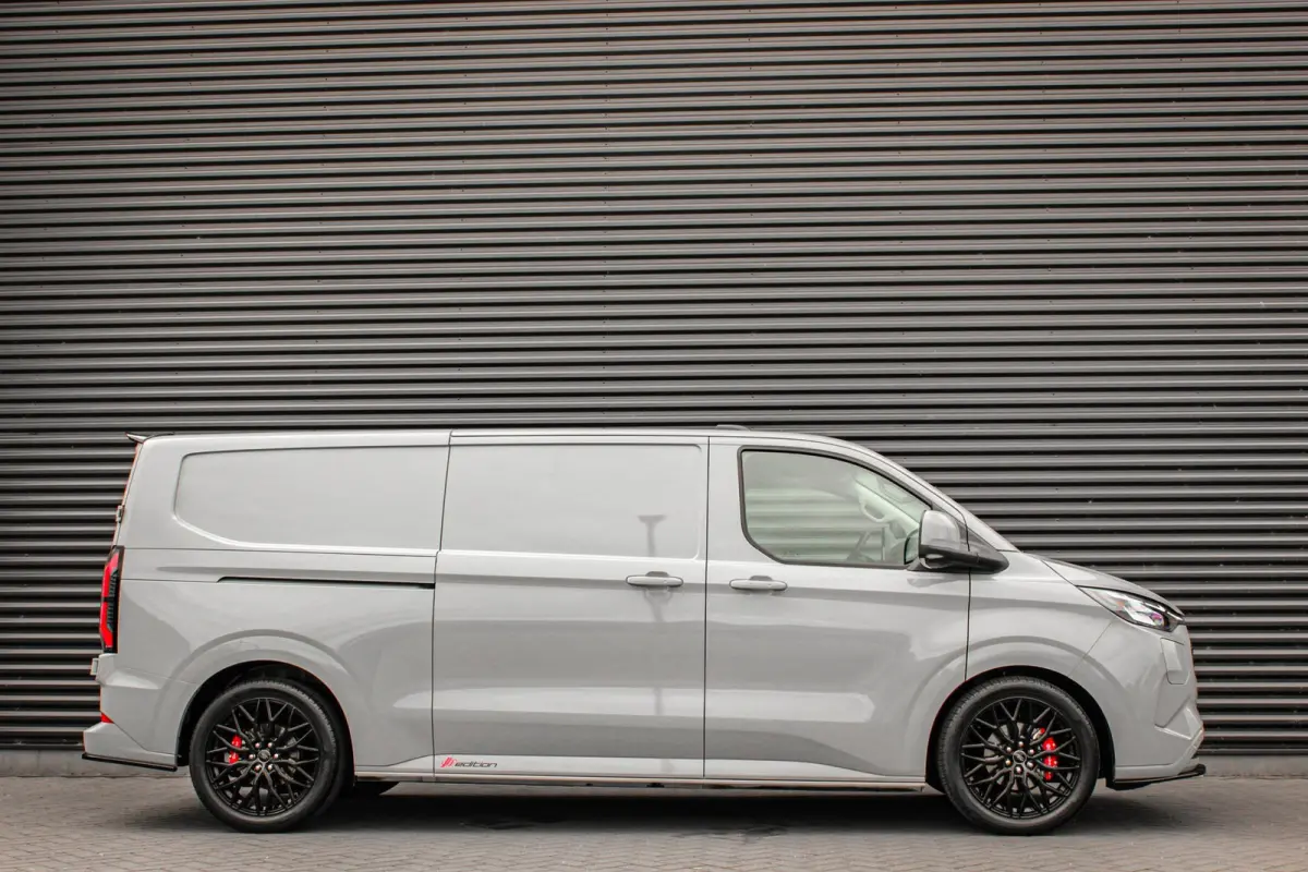 Cust. 340 L2H1 Limited 71kWh 218PK / JB- EDITON / CAMERA / 370KM RANGE / APPLE CARPLAY /DRIVERS- PACK /FULL OPTION