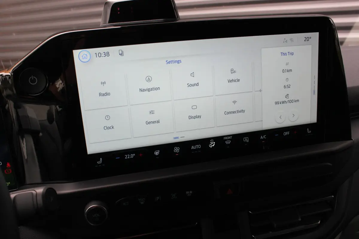 Cust. 340 L2H1 Limited 71kWh 218PK / JB- EDITON / CAMERA / 370KM RANGE / APPLE CARPLAY /DRIVERS- PACK /FULL OPTION