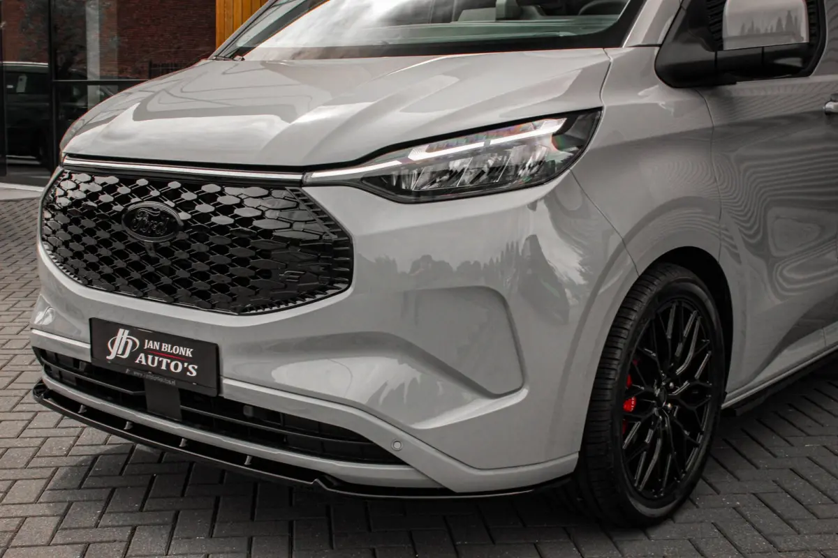 Cust. 340 L2H1 Limited 71kWh 218PK / JB- EDITON / CAMERA / 370KM RANGE / APPLE CARPLAY /DRIVERS- PACK /FULL OPTION