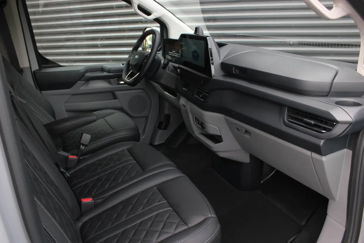 Cust. 340 L2H1 Limited 71kWh 218PK / JB- EDITON / CAMERA / 370KM RANGE / APPLE CARPLAY /DRIVERS- PACK /FULL OPTION