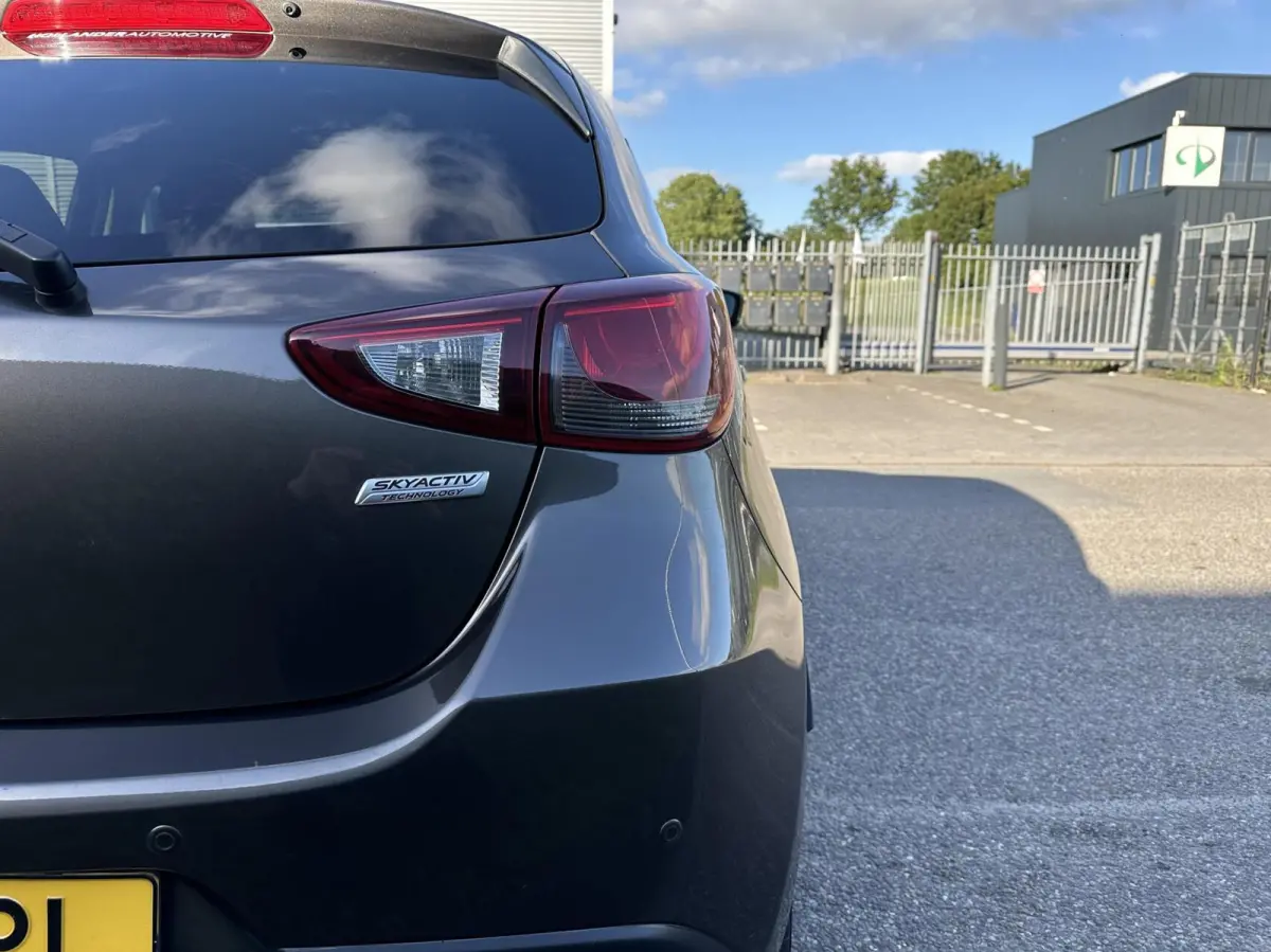 1.5 Kizoku Skyactiv-G, Cruise, PDC, Clima, Stoelverw