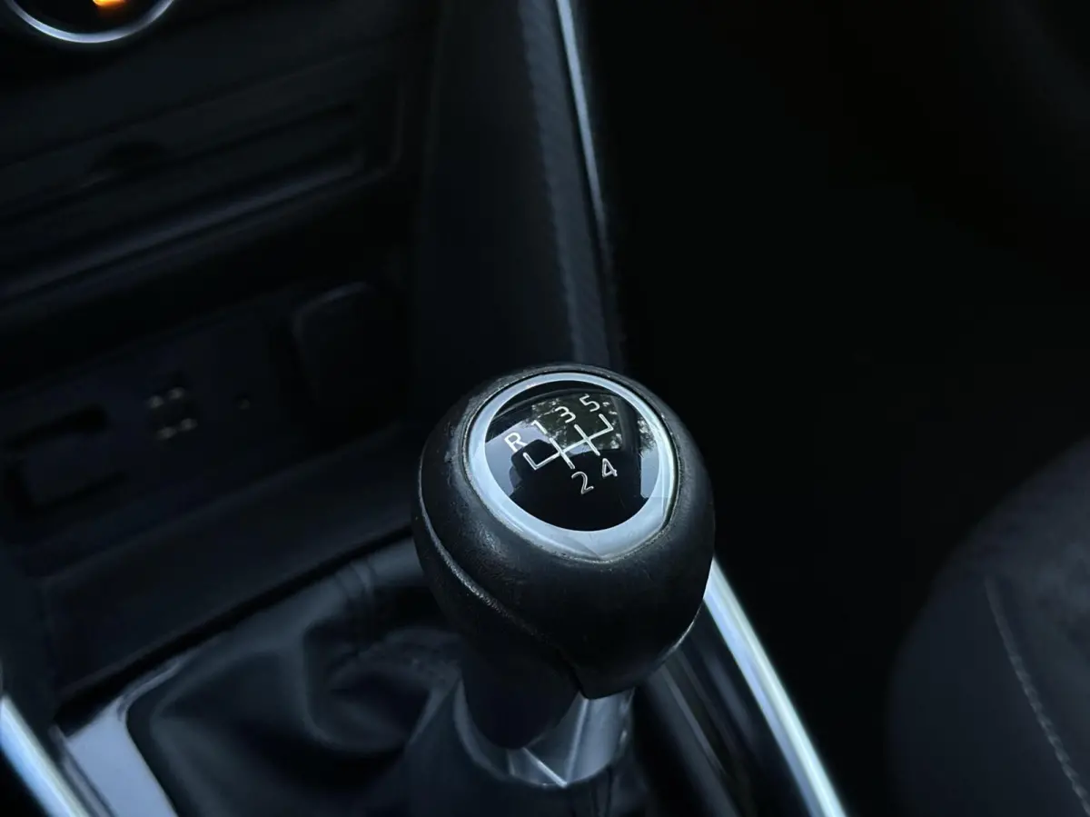 1.5 Kizoku Skyactiv-G, Cruise, PDC, Clima, Stoelverw