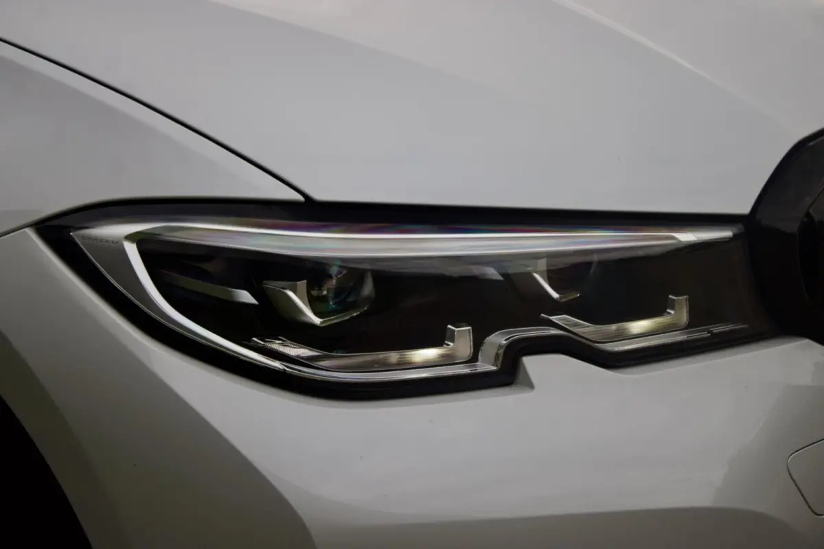 BMW 330i Touring|Pano - Parelmoer Wit - Live Cockpit - 1 Eig