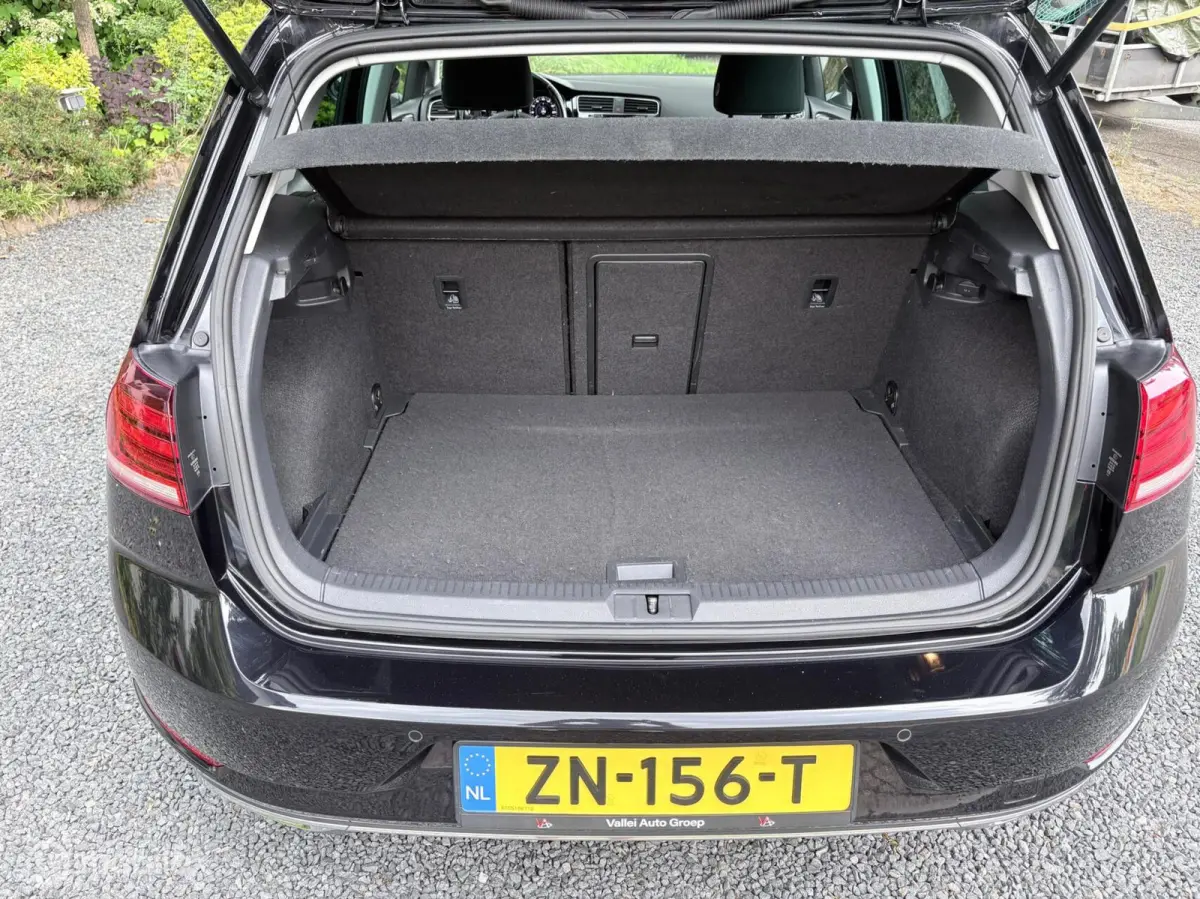 1.6 TDI Highline | NAVI | AUT | 82.000KM |