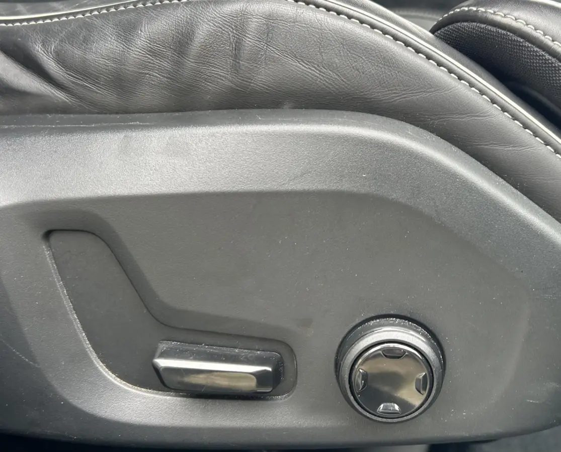 2.0 T8 Twin Engine AWD R-Design 331PK | Achteruitrijcamera | Elektrische Trekhaak | Nieuwe APK | LED | Carplay | Lederen Bekleding | Elektrisch Bestuurdersstoel met Geheugen | Elektrisch Ver