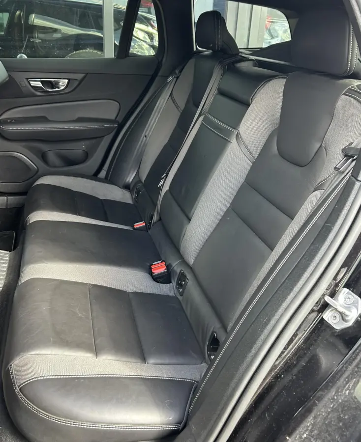 2.0 T8 Twin Engine AWD R-Design 331PK | Achteruitrijcamera | Elektrische Trekhaak | Nieuwe APK | LED | Carplay | Lederen Bekleding | Elektrisch Bestuurdersstoel met Geheugen | Elektrisch Ver