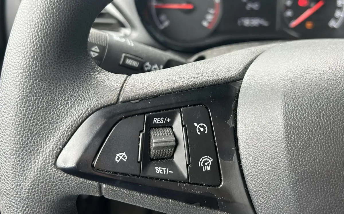 1.0 ecoFLEX Edition 75PK | 1e Eigenaar | NL AUTO | Airco | Parkeersensoren | Cruise Control | 2 Sleutels |