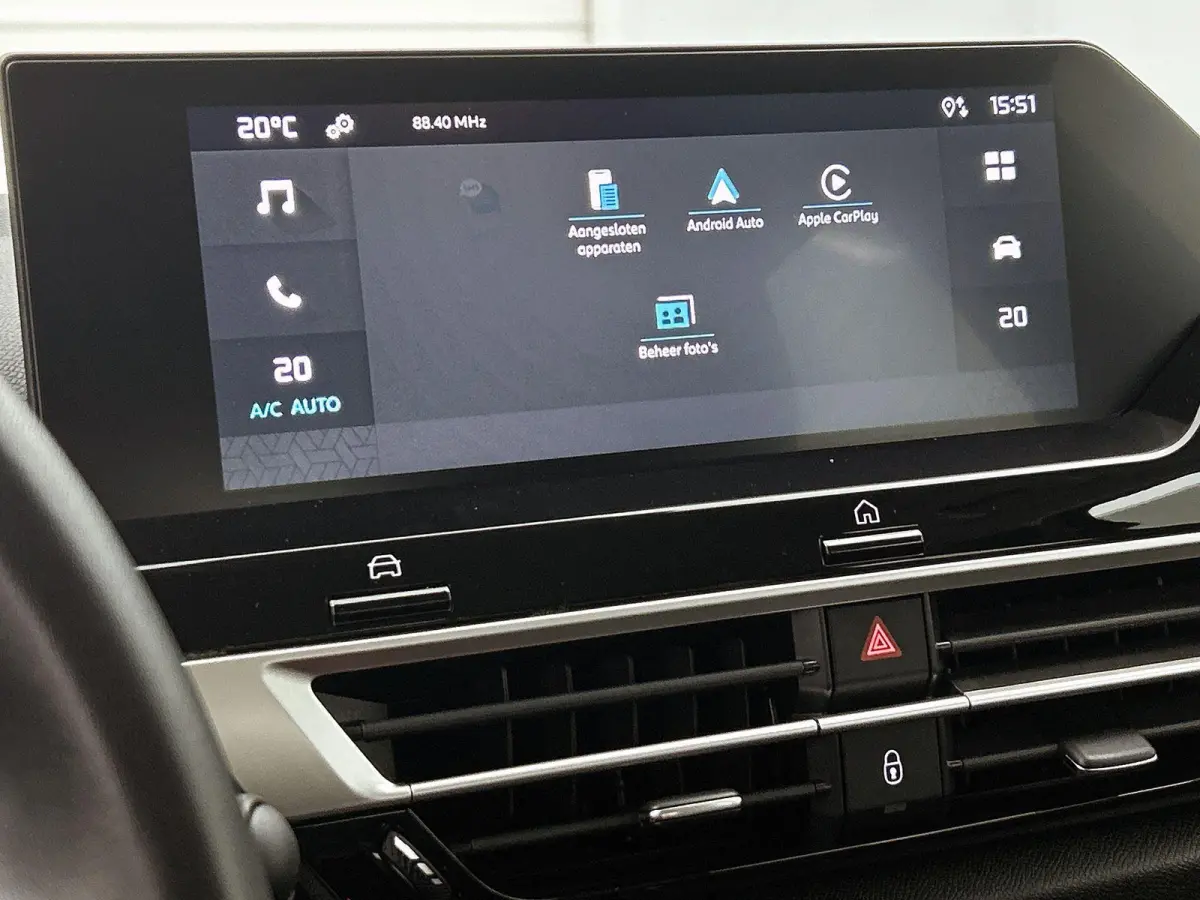 1.2 Hybrid 145pk Plus Automaat | Apple Carplay/Android Auto | Climate Control | Cruise Control | Camera | LED |
