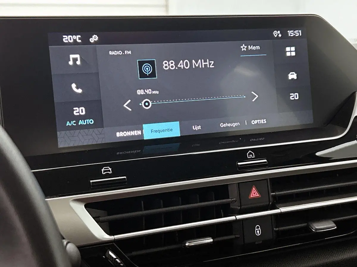 1.2 Hybrid 145pk Plus Automaat | Apple Carplay/Android Auto | Climate Control | Cruise Control | Camera | LED |