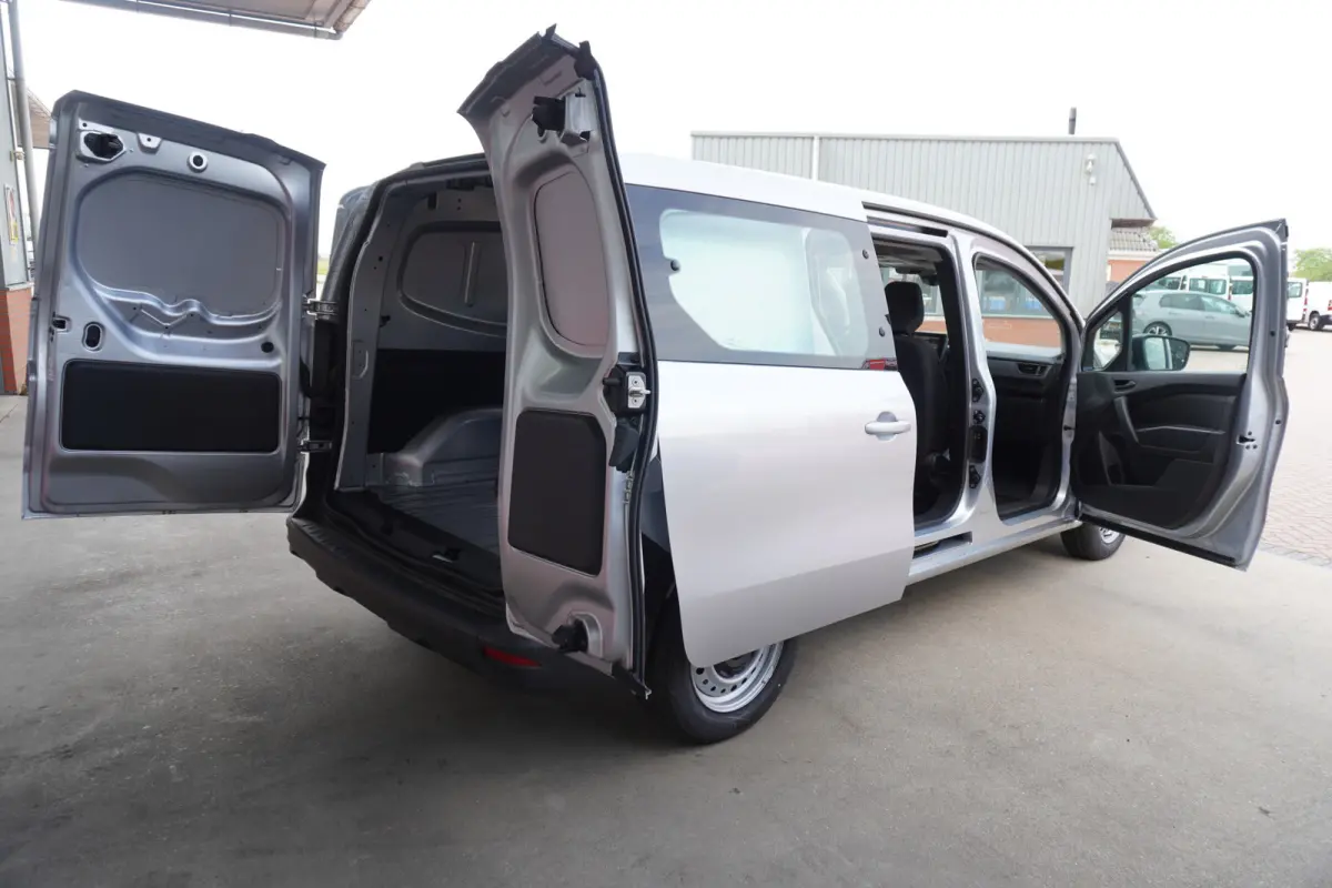 Advance L2 44 kWh Automaat Opklapbare Dubbelcabine nr.V095 | 120PK | Climate | Navi | Cruise | Schuifdeur L + R