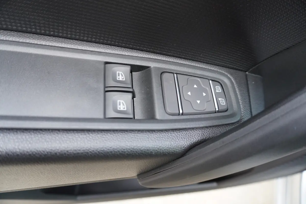 Advance L2 44 kWh Automaat Opklapbare Dubbelcabine nr.V095 | 120PK | Climate | Navi | Cruise | Schuifdeur L + R