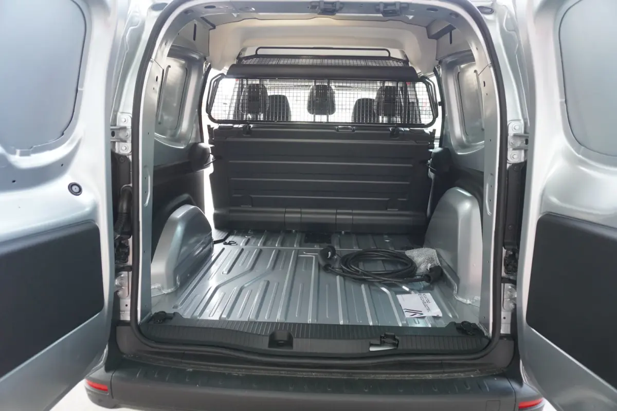 Advance L2 44 kWh Automaat Opklapbare Dubbelcabine nr.V095 | 120PK | Climate | Navi | Cruise | Schuifdeur L + R