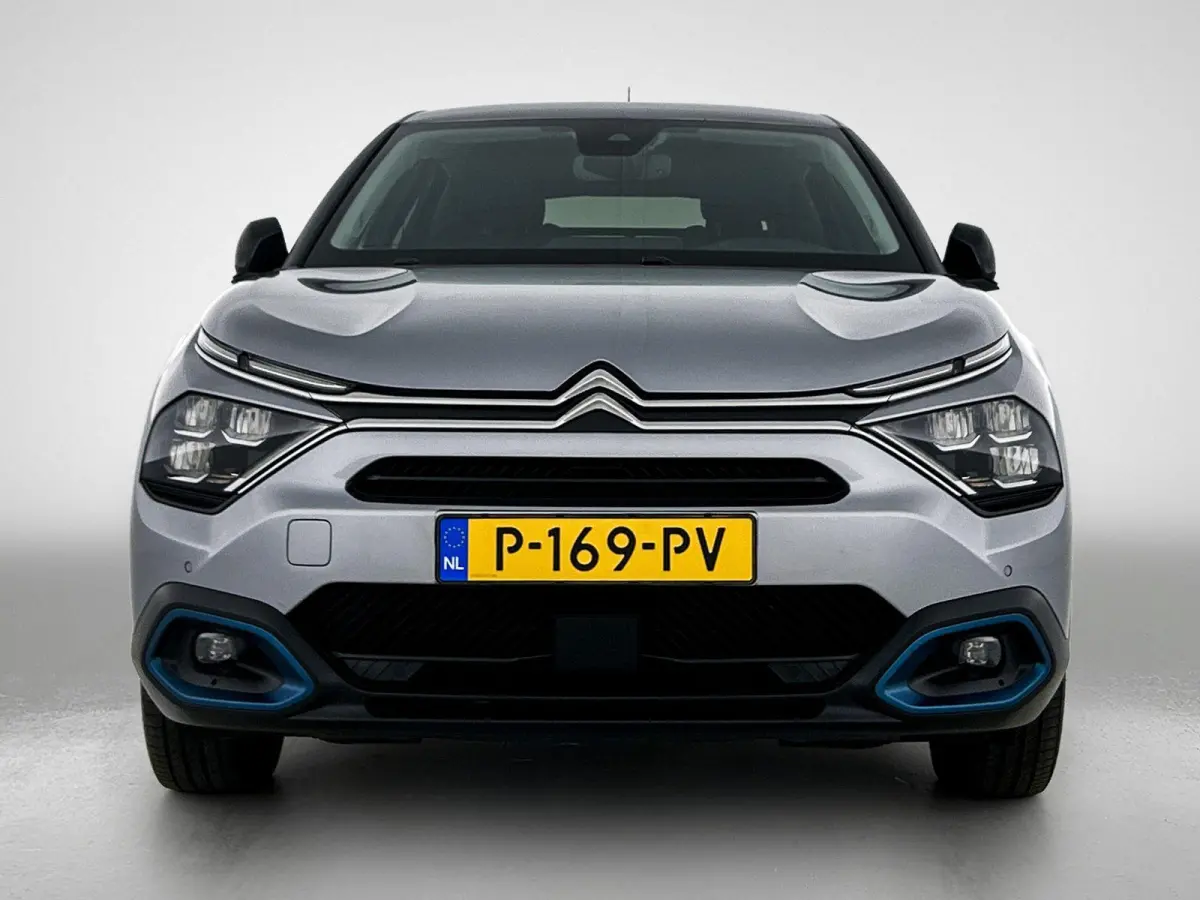Shine 136pk 50 kWh Automaat | 1ste Eigenaar | Head-Up Display | Navigatie | Winter-Pakket | Climate Control | Adaptieve Cruise Control | Camera | full-LED | 18"LMV |