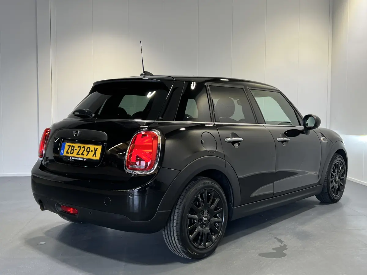 1.5 One Pepper | Navigatie/Android/Apple Carplay | LM Velgen 16" | Cruise Control | PDC Achter | Airco | LED Koplampen |