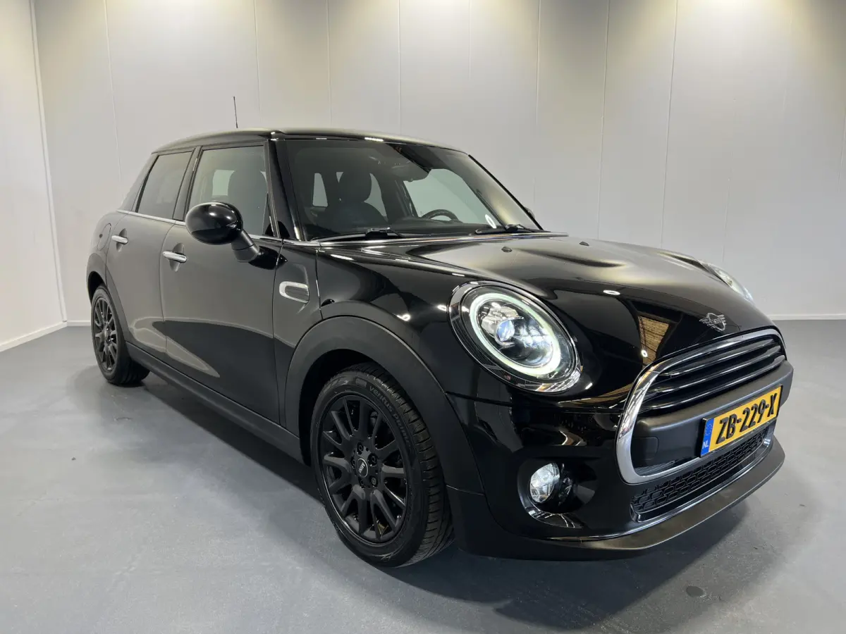 1.5 One Pepper | Navigatie/Android/Apple Carplay | LM Velgen 16" | Cruise Control | PDC Achter | Airco | LED Koplampen |
