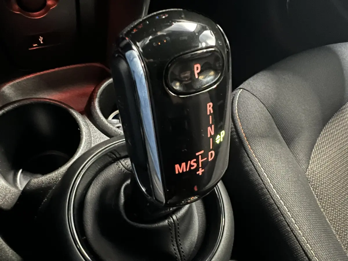 1.5 One Pepper | Navigatie/Android/Apple Carplay | LM Velgen 16" | Cruise Control | PDC Achter | Airco | LED Koplampen |