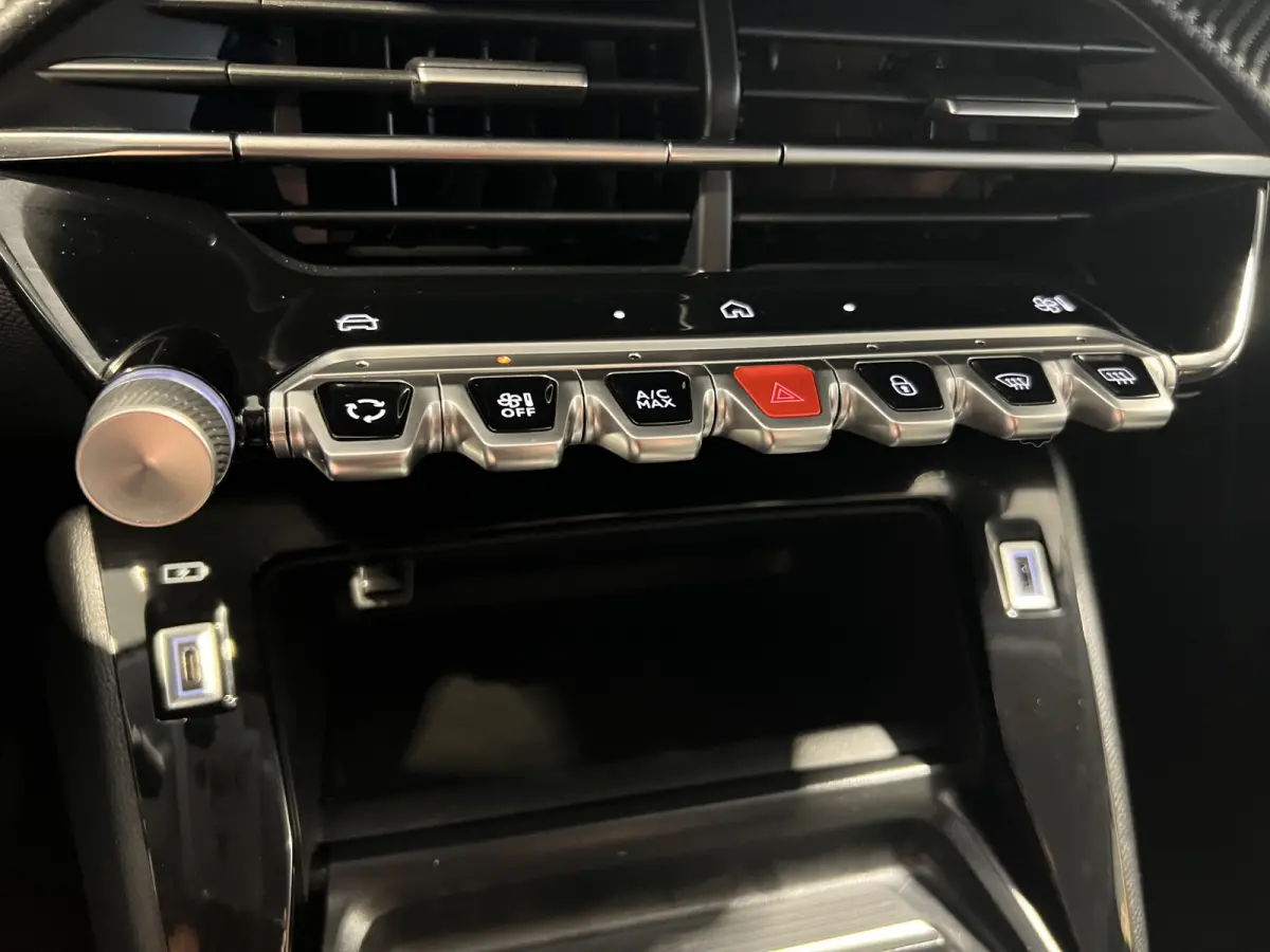 1.2 Hybrid 110 e-DCS6 Allure | Android/Apple Carplay | LM Velgen 16" | Cruise Control | Kunstleder/Stoffen Bekleding | LED Koplampen | Airco |