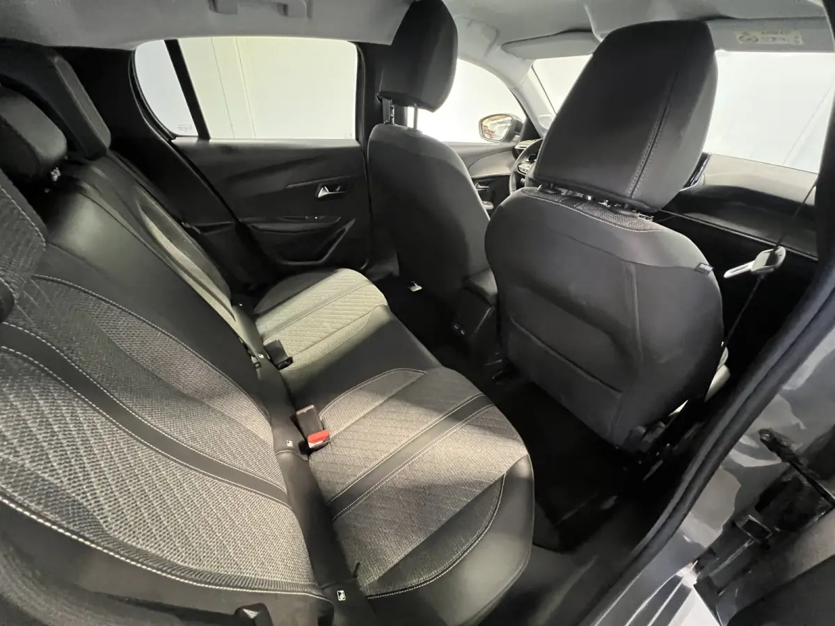 1.2 Hybrid 110 e-DCS6 Allure | Android/Apple Carplay | LM Velgen 16" | Cruise Control | Kunstleder/Stoffen Bekleding | LED Koplampen | Airco |