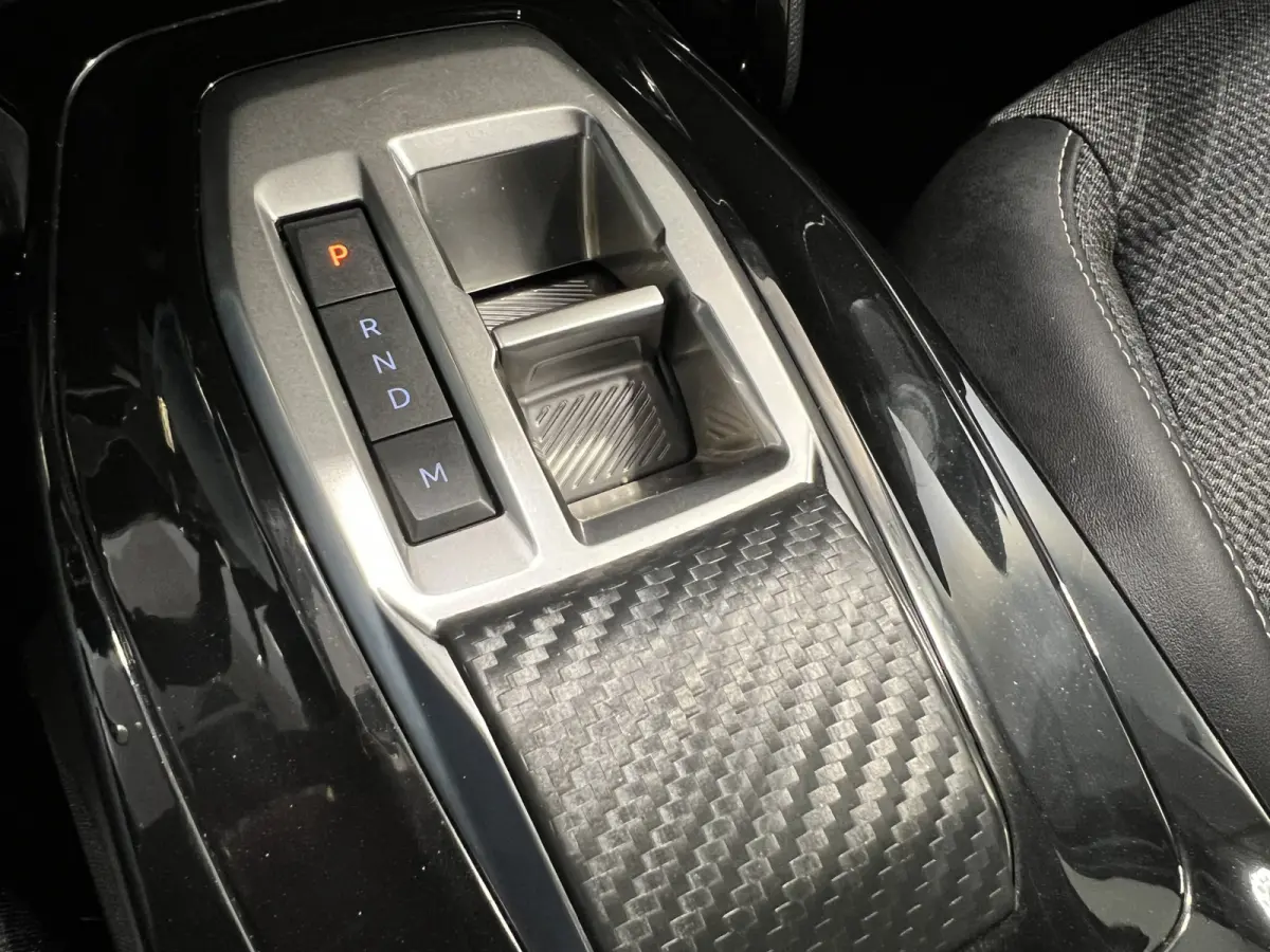 1.2 Hybrid 110 e-DCS6 Allure | Android/Apple Carplay | LM Velgen 16" | Cruise Control | Kunstleder/Stoffen Bekleding | LED Koplampen | Airco |