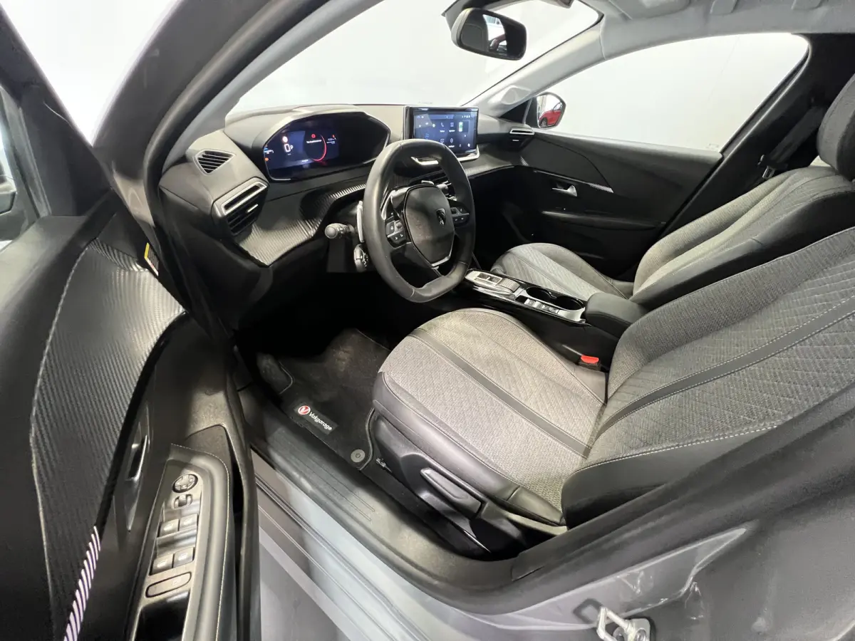 1.2 Hybrid 110 e-DCS6 Allure | Android/Apple Carplay | LM Velgen 16" | Cruise Control | Kunstleder/Stoffen Bekleding | LED Koplampen | Airco |