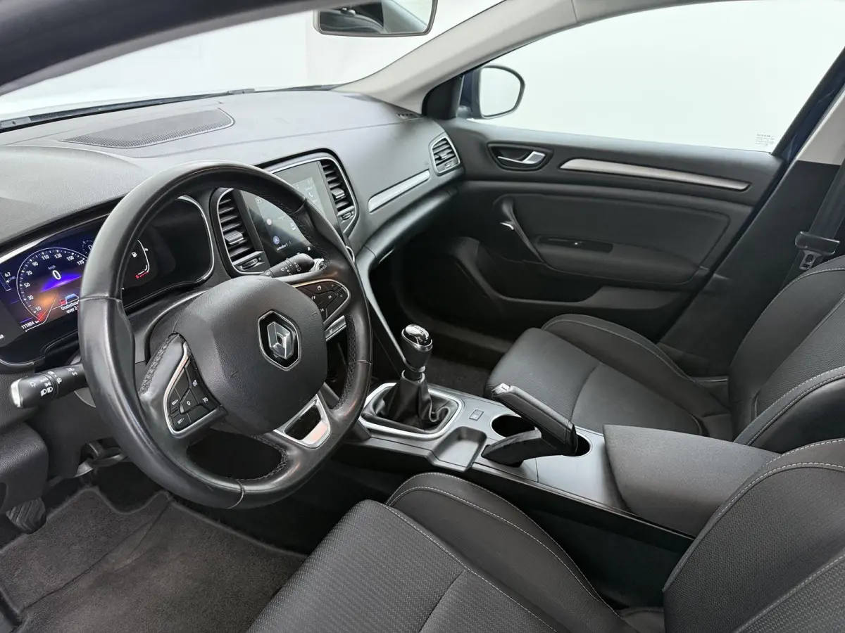 TCe 140 GPF Business Zen | Trekhaak | Parkeercamera | Navigatie |