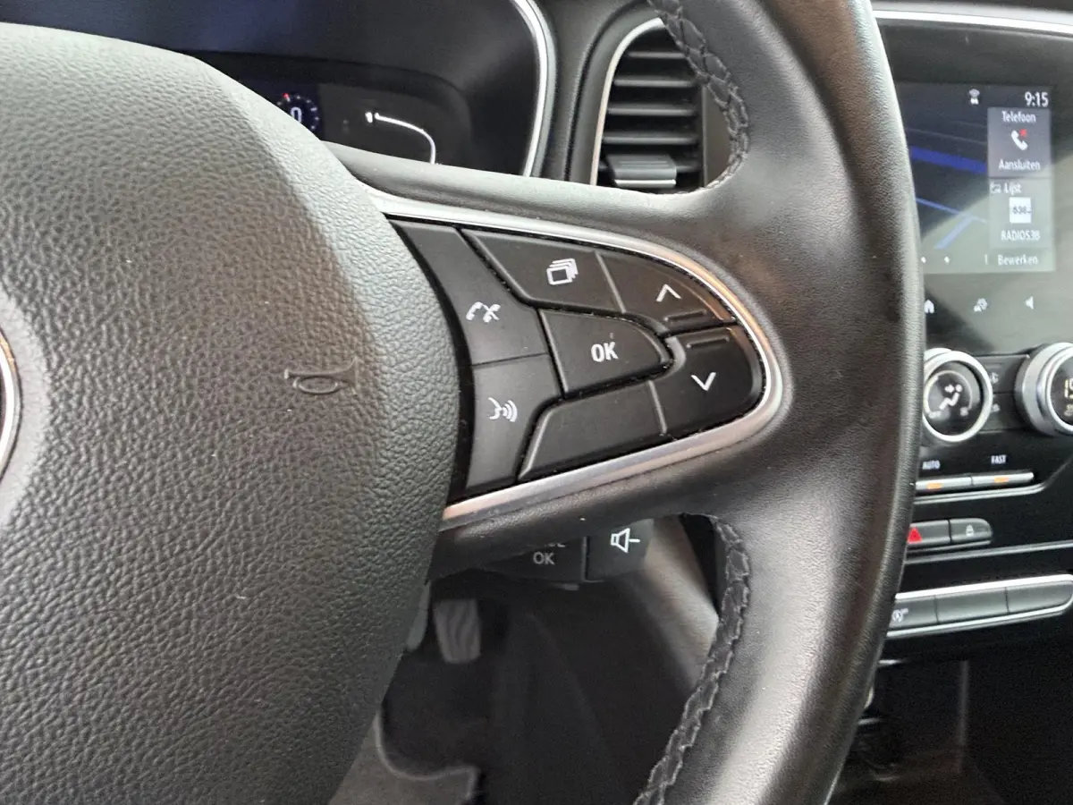 TCe 140 GPF Business Zen | Trekhaak | Parkeercamera | Navigatie |