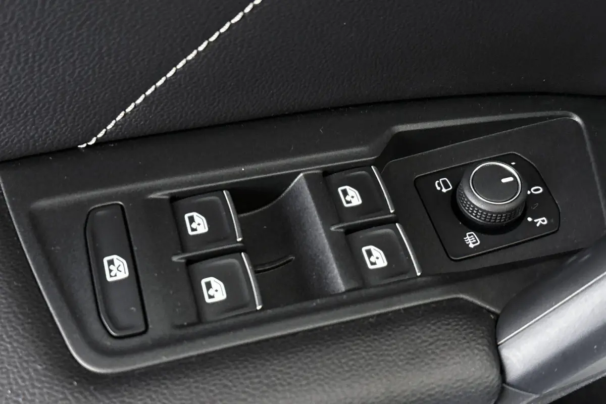 1.4 TSI eHybrid R-Line Business+ Head-Up Stuur-Stoelverwarming Adaptief Onderstel