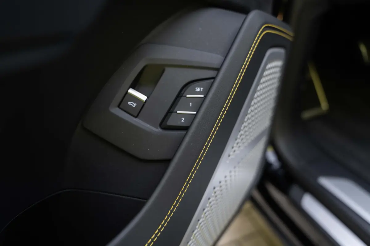 4.0 V8 B&O 3D PPF Alcantara Keramisch 23"