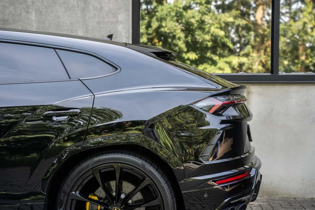 4.0 V8 B&O 3D PPF Alcantara Keramisch 23"