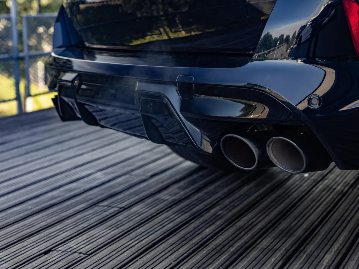 M Competition | M DRIVERS PACK | BOWERS & WILKINS | SOFTCLOSE | SKYLOUNGE PANORAMA/SCHUIF-KANTELDAK | STOELVENTILATIE | TV SCHERMEN ACHTER | NL GELEVERD | DEALER ONDERHOUDEN | CARBONZWART | 